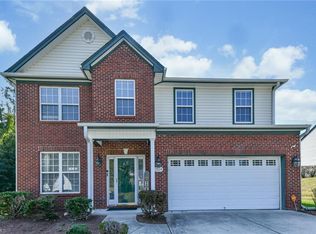 1504 Guinness Dr, Mc Leansville, NC 27301