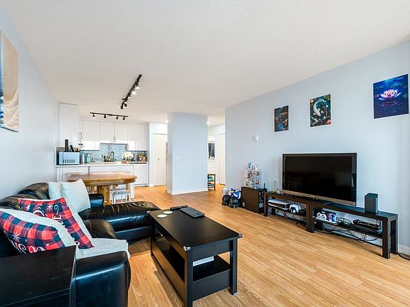 5th image of 3970 Carrigan Ct #1205