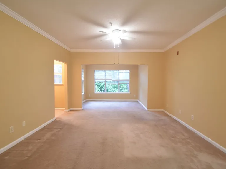 1202 Walden Park Dr — Photo 5