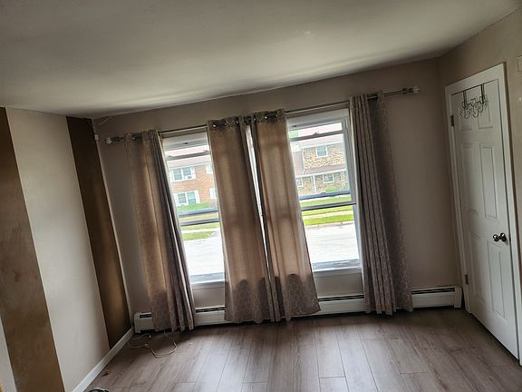 3rd image of 1425 E 156th St APT 2W