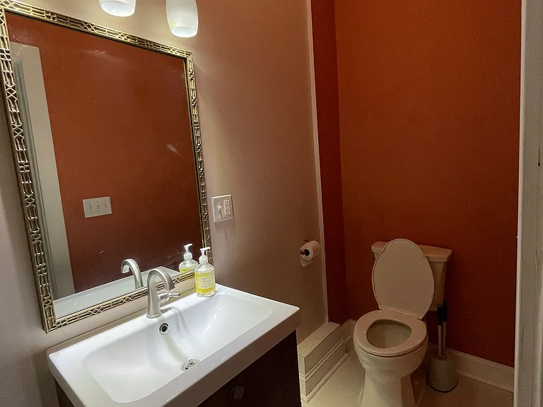 15 W River St #2D — Photo 6