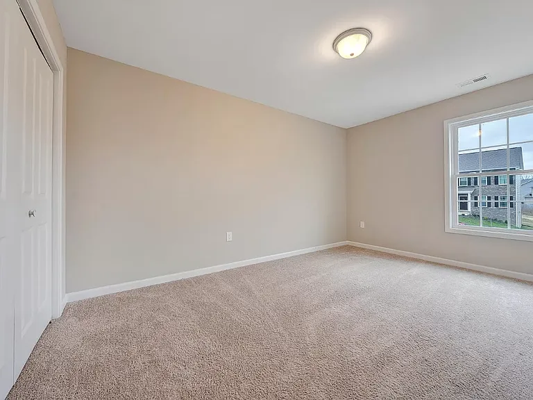 915 Holland Loop NW — Photo 20