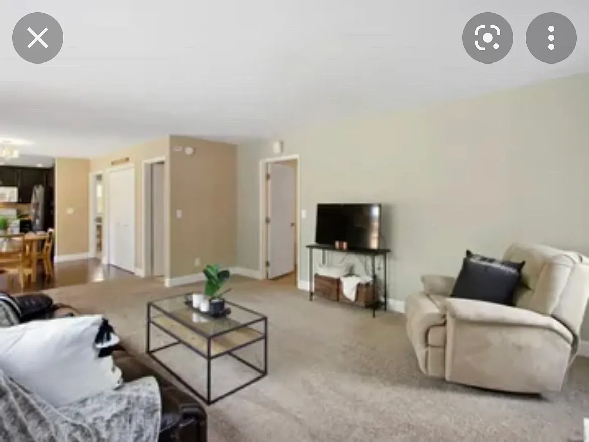 3 bed, 2.5 bath, 1880 sqft, $3,200 — Photo 4