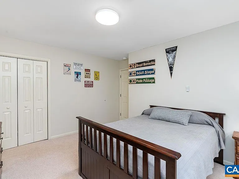 2810 Locust Hill Dr — Photo 23