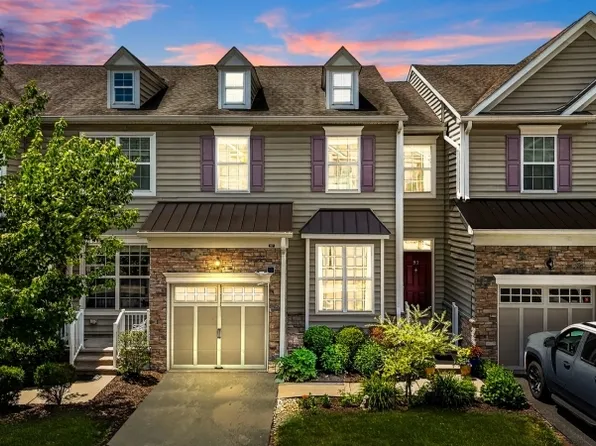97 Autumn Ln, Montgomery Twp., NJ 08558