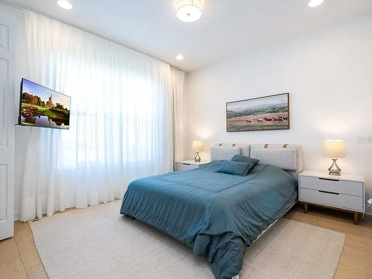 16870 Sanctuary Dr — Photo 25