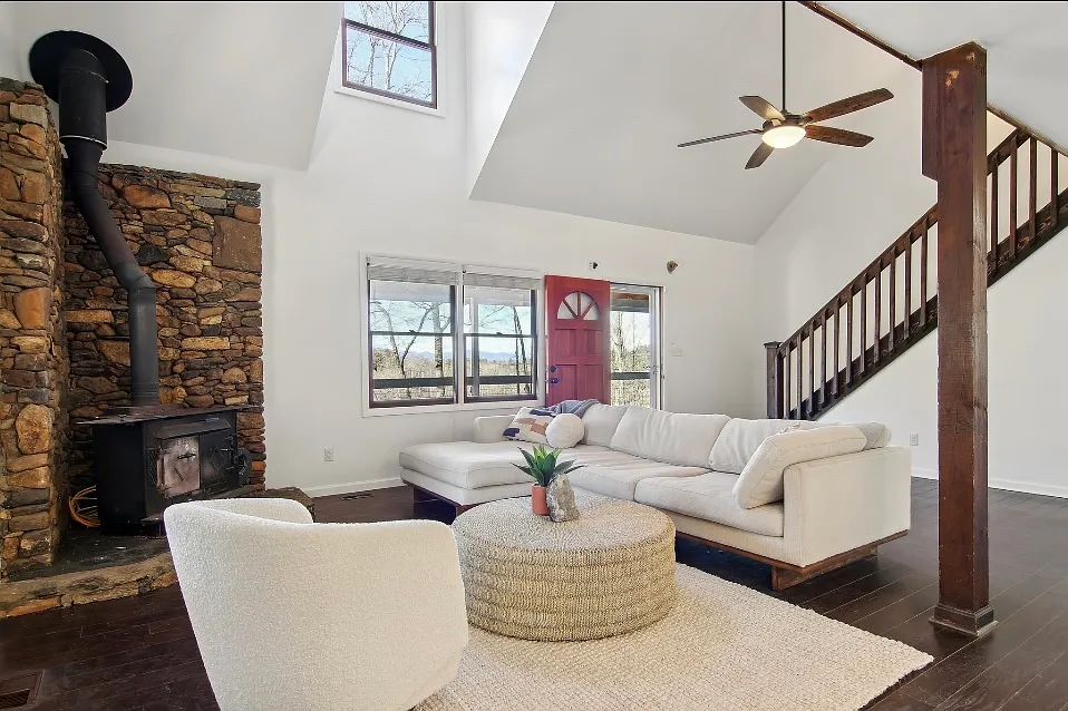 1053 Kilpatrick Rd — Photo 3