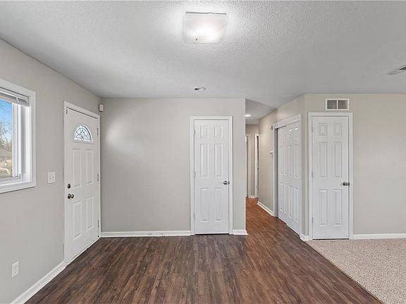 5th image of 7507 E 108th Ter
