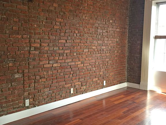 5th image of 481 11th St #3R1