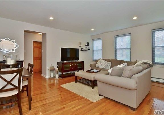 4th image of 1 Jefferson Ave APT F1