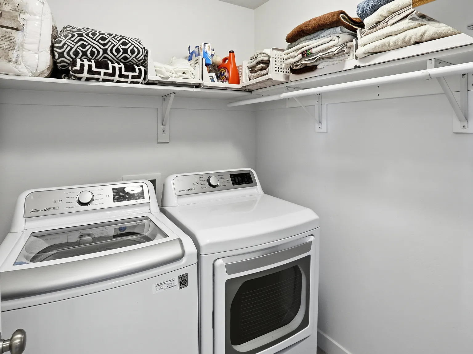 3 bed, 2.5 bath, 1779 sqft, $1,050 — Photo 4