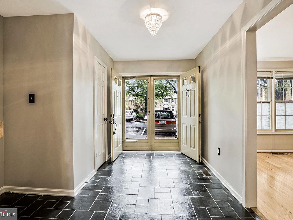 1st image of 2131 Kings Mill Ct