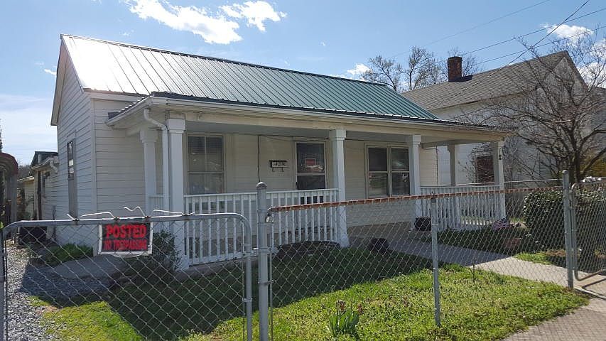 1st image of 328 W Burwell St