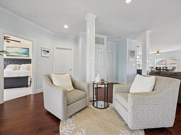 5th image of 235 35th St