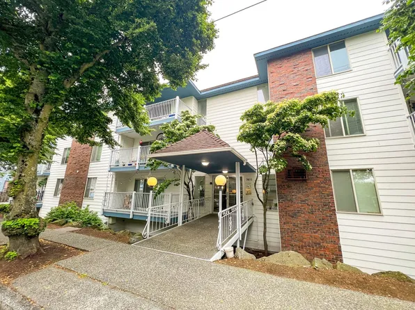 9100 Roosevelt Apartments, 9100 Roosevelt Way NE #306, Seattle, WA 98115