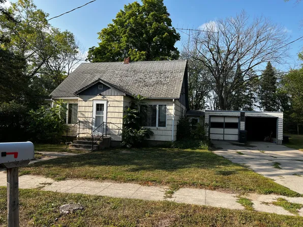309 Washington Ave NE, Fertile, MN 56540
