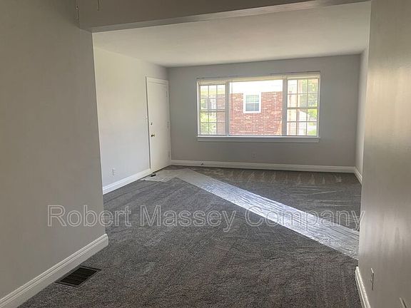 3rd image of 2079 Douglass Blvd APT 7