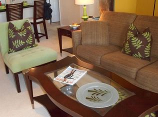 600 S Dixie Hwy APT 452, West Palm Beach, FL 33401