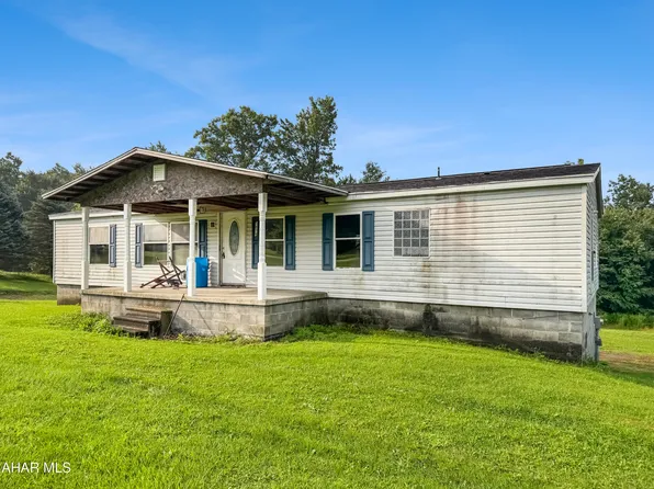1879 Mineral Point Rd, Mineral Point, PA 15942