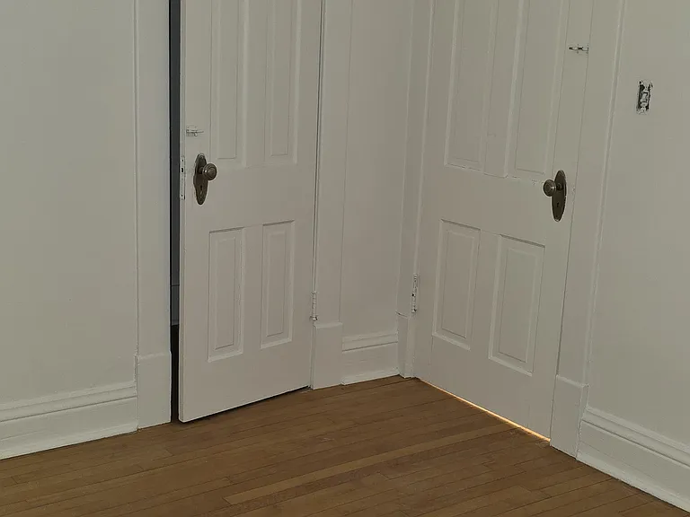 1114 College St N #1144 — Photo 33