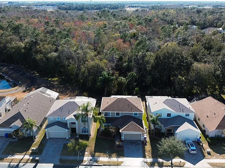 4608 Cumbrian Lakes Dr — Photo 3