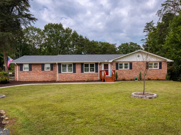 102 Pine Lake Dr, Cumming, GA 30040