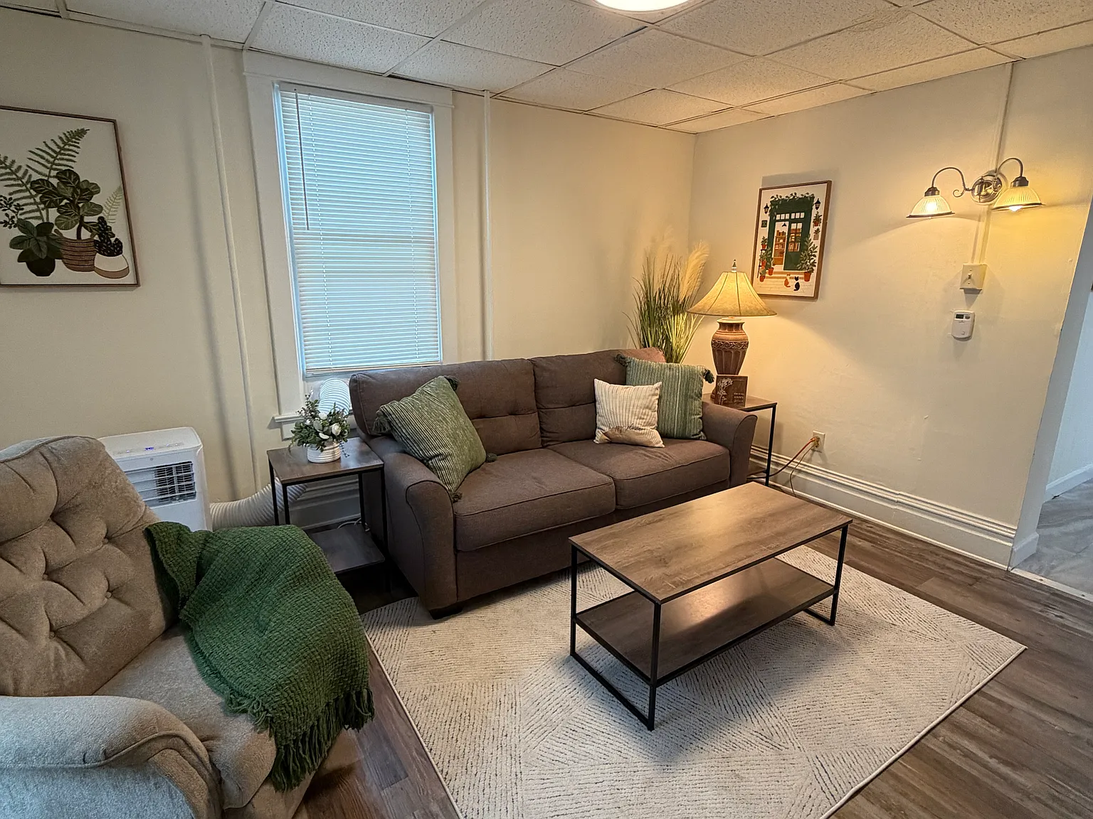 1 bed, 800 sqft, $1,650 — Photo 2