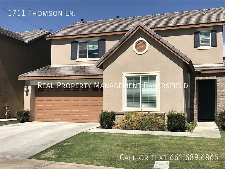 1711 Thomson Ln — Photo 1