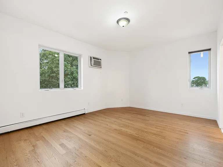 237 Avenue Z #2 — Photo 3