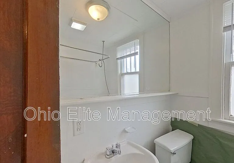 461 Reinhard Ave — Photo 18