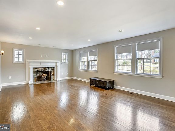 4th image of 10202 Frederick Ave