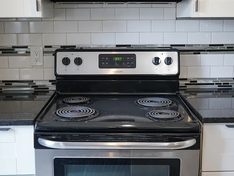 18 Clairmont St #2 — Photo 18