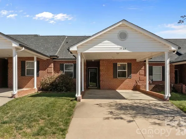 3944 Jasmine Ln, Denver, NC 28037