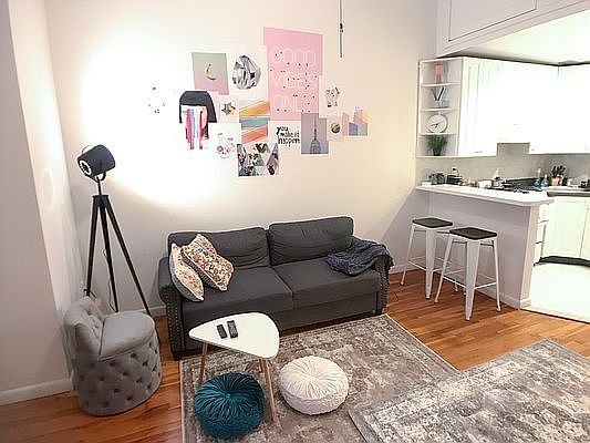 4th image of 153 W 74th St APT 1B