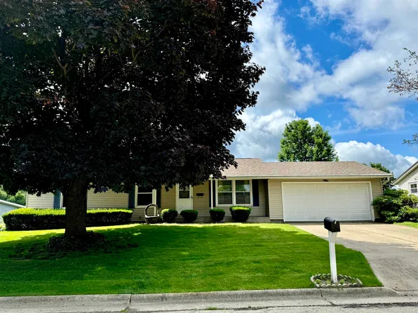 212 W 23rd St, Monroe, WI 53566