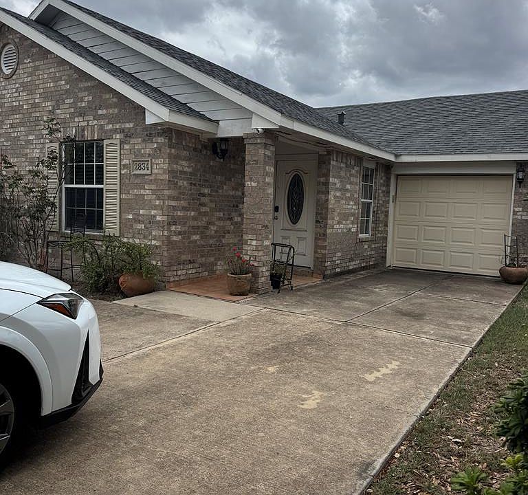 1st image of 2834 Boardwalk Ct