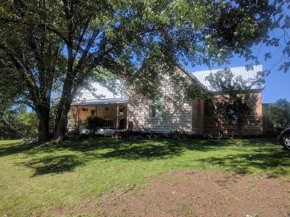 1st image of 205 Burra Burra St