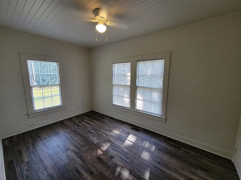 287 S College St — Photo 20