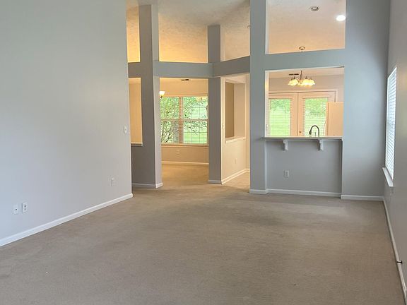 5th image of 5848 Oberlies Way