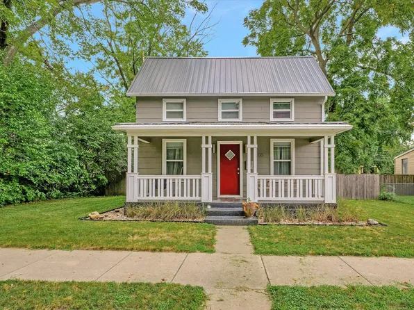 208 W Vine St, Champaign, IL 61820
