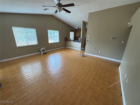 3rd image of 17121 Doyle Ave