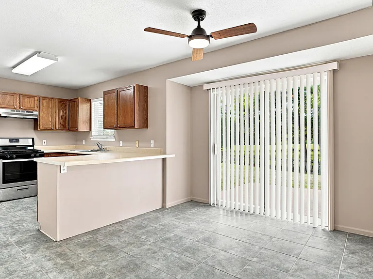 5206 Gasconade Dr — Photo 10