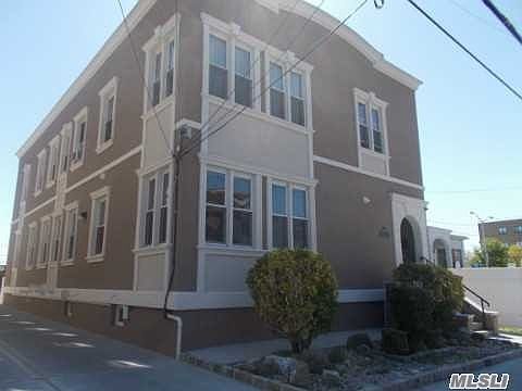 1st image of 4015 214th Pl APT 2