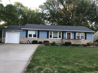 8312 W 77th St, Overland Park, KS 66204