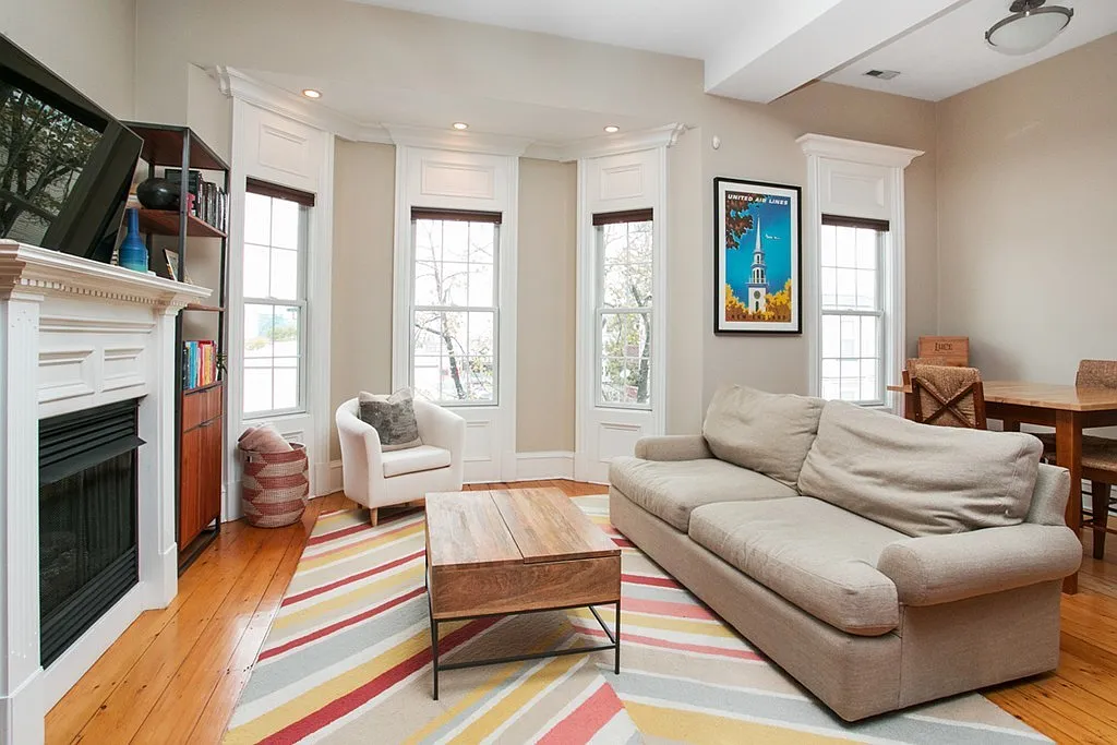 2 bed, 1083 sqft, $4,400 — Photo 2