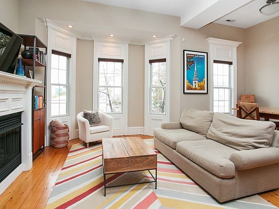 2nd image of 703 E 4th St #3