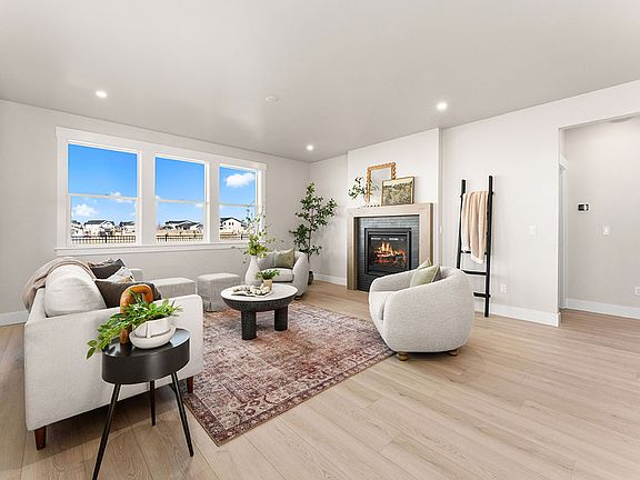 7th image of this home