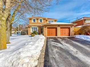 2900 Arlington Dr, Oakville, ON L6J6R7