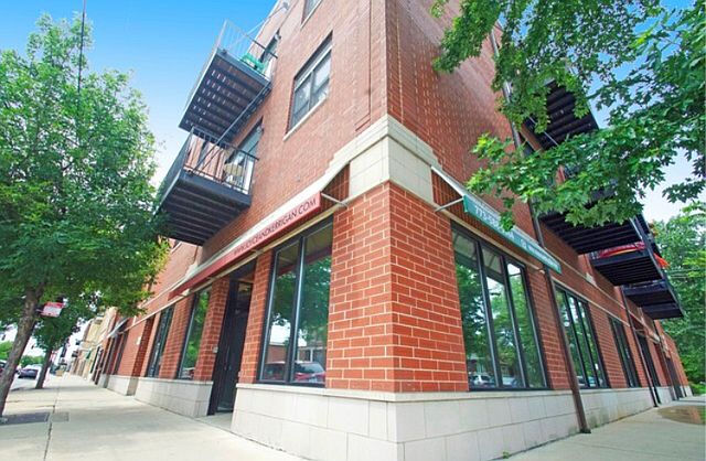 1st image of 2934 W Montrose Ave Unit 204