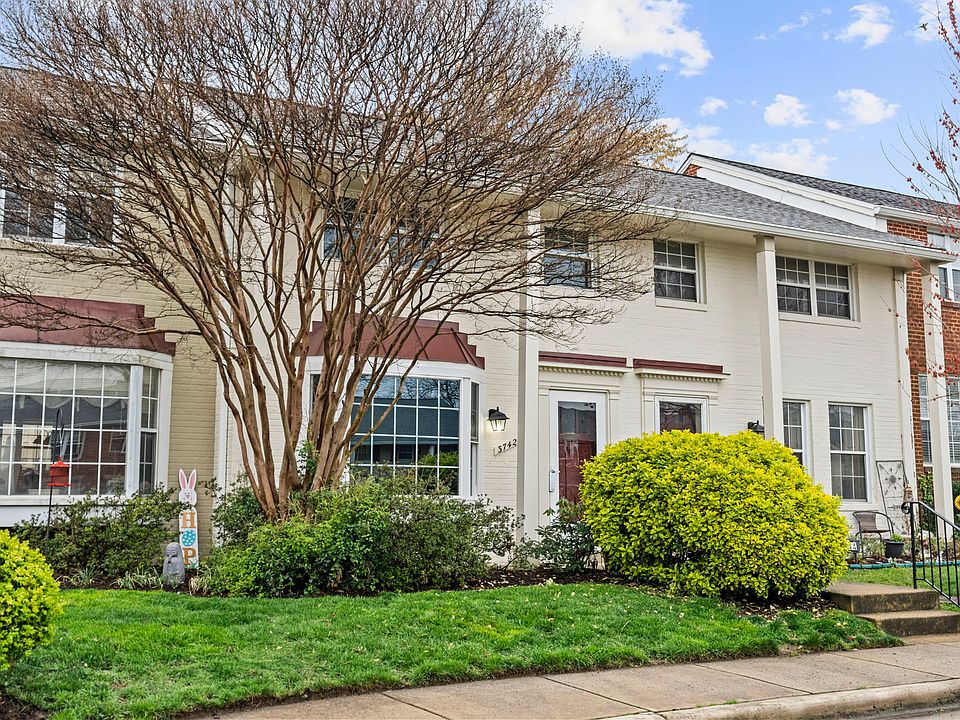 1st image of 3742 Jason Ave #1